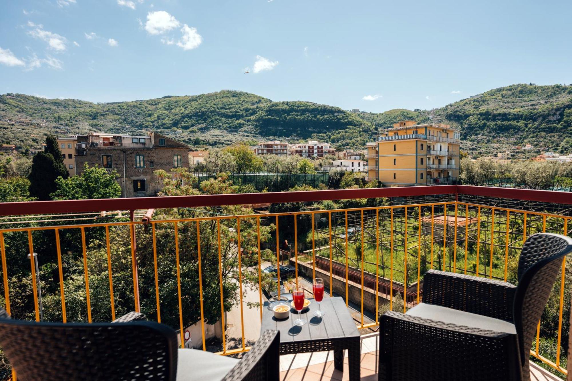 Mifra Suites Sorrento Exterior foto